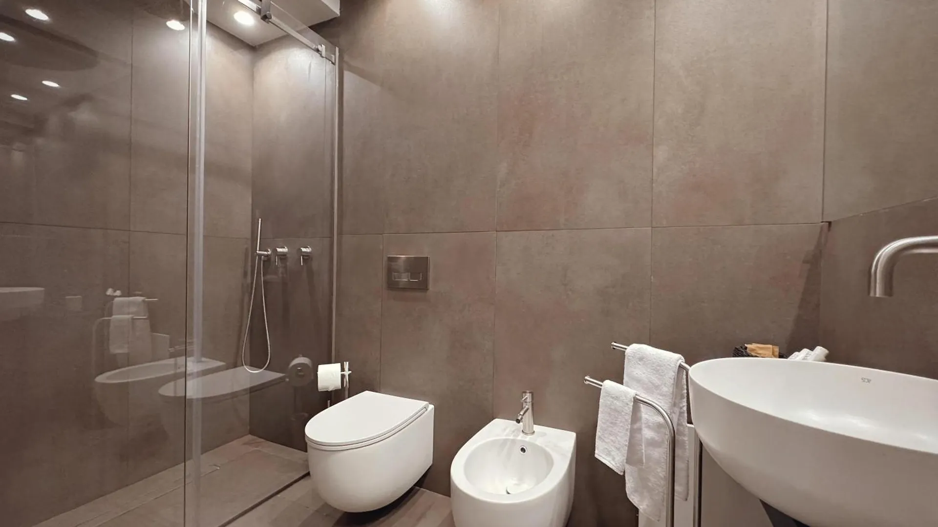Corona Suite 팔레르모 B&B